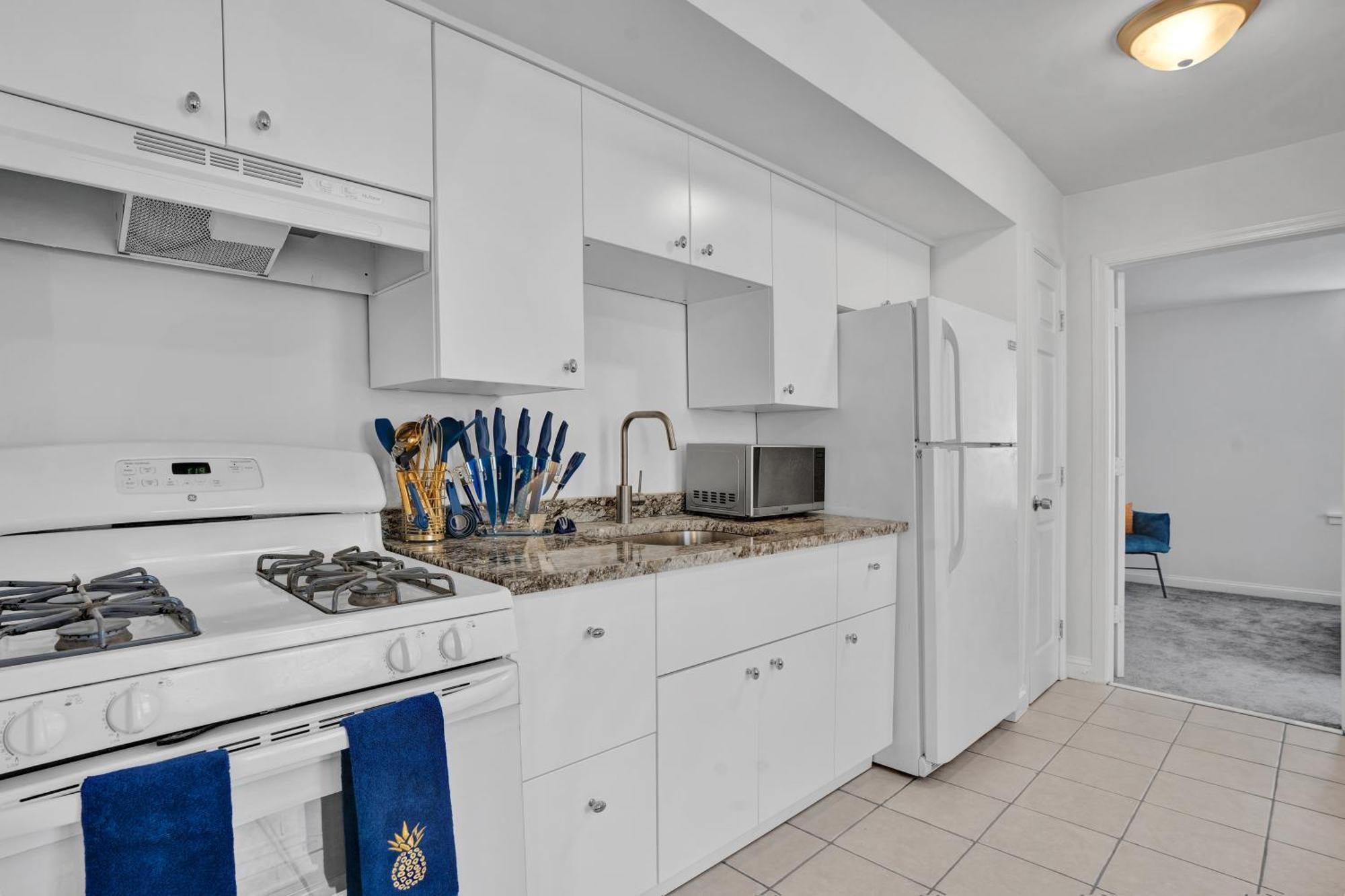 Apartment Renovated 1br In Germantown *